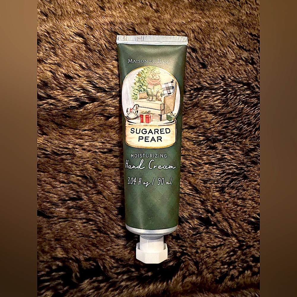 MAISON DE BASE SUGARED PEAR MOISTURIZING
Hand Cream
304 A oz / 90 ml, NEW SEALED